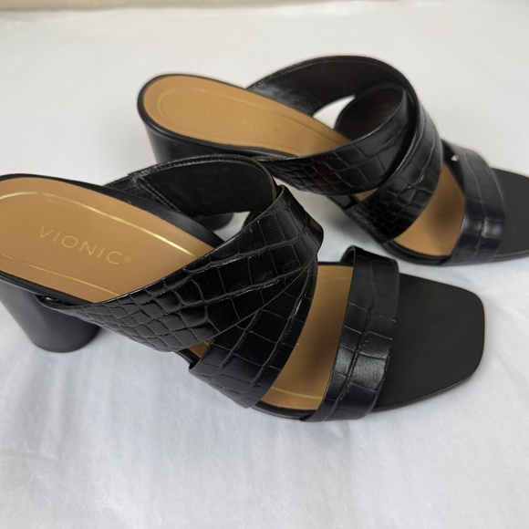 Vionic Merlot Black Croc print Sandal - Size 7.5 -Style# I8686L2001 - Picture 1 of 13